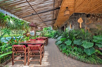 tam coc oasis resort and spa