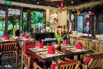 tam coc oasis resort and spa