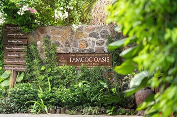 tam coc oasis resort and spa