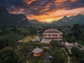 tam coc oasis resort and spa