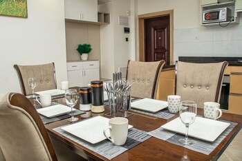 urban oasis grandise gateway 3 bed