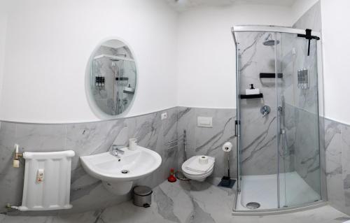 modern 2br 2ba metro access 12min duomo