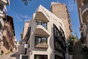 Grea Iras Apartments,,4 star
