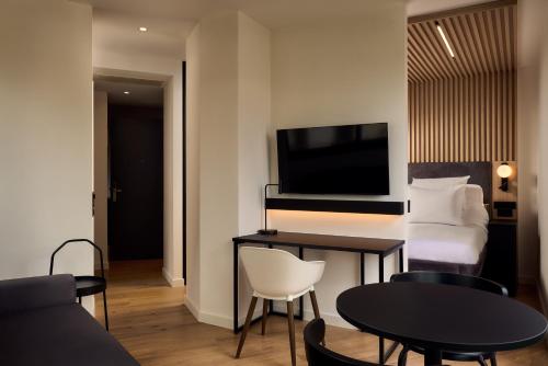 grea iras apartments