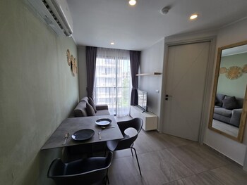 Stylish Urban Escape 1Bed Apt T2-822,,3 star