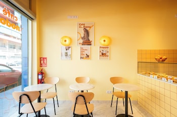 sun and moon aparthotel