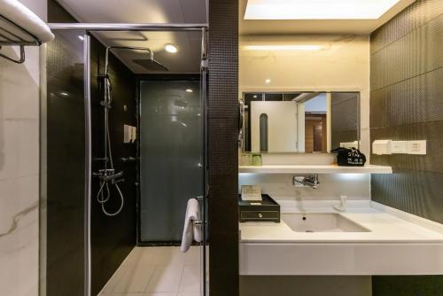 starr hotel shanghai