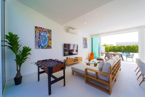 modern 4 bed private pool villa kh b6