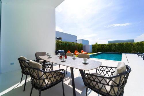 modern 4 bed private pool villa kh b6
