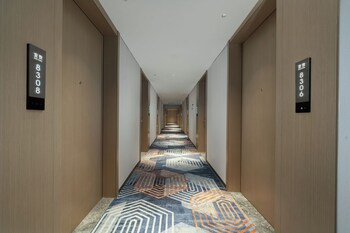 yizhi hotelshangxiajiu pedestrian stree