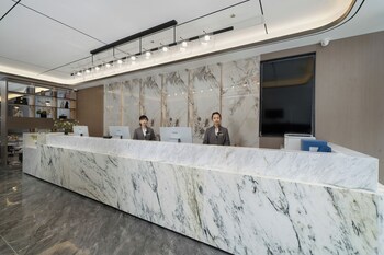 yizhi hotelshangxiajiu pedestrian stree