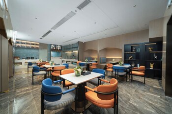 yizhi hotelshangxiajiu pedestrian stree