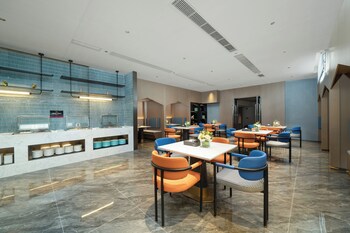 yizhi hotelshangxiajiu pedestrian stree