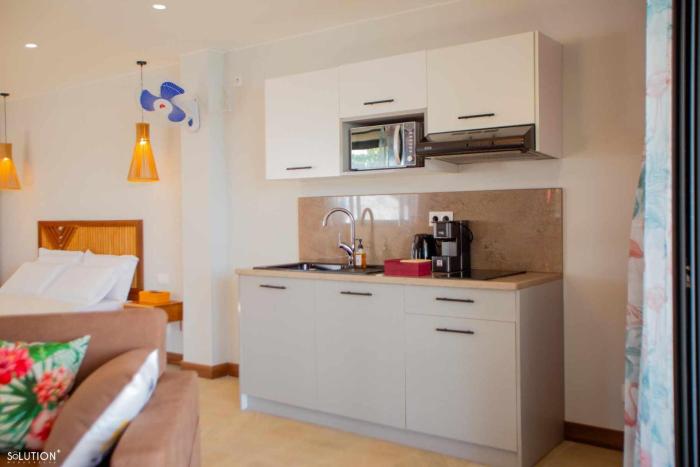 amako beach house