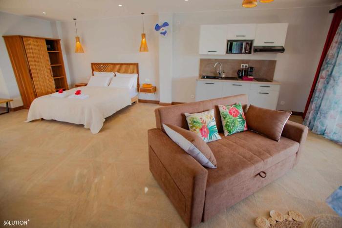 amako beach house