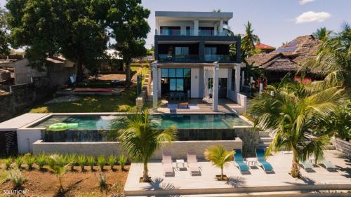 amako beach house