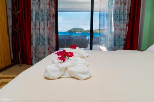 amako beach house