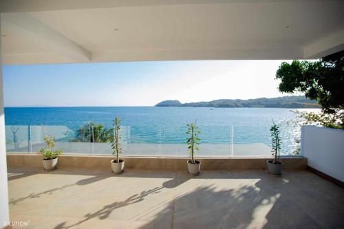 amako beach house