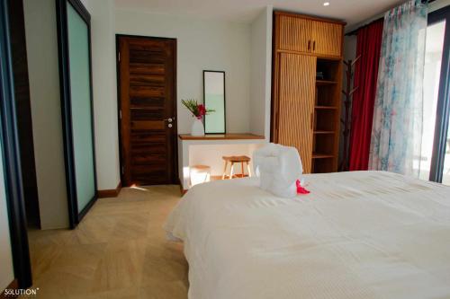 amako beach house