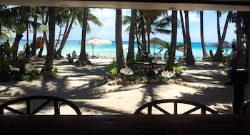 deparis beach resort