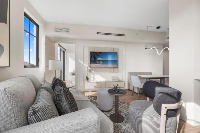 the avenue luxury residences coral gables