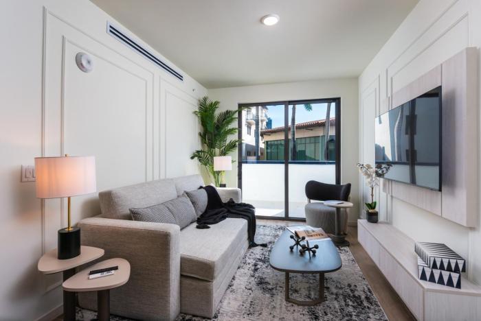 the avenue luxury residences coral gables