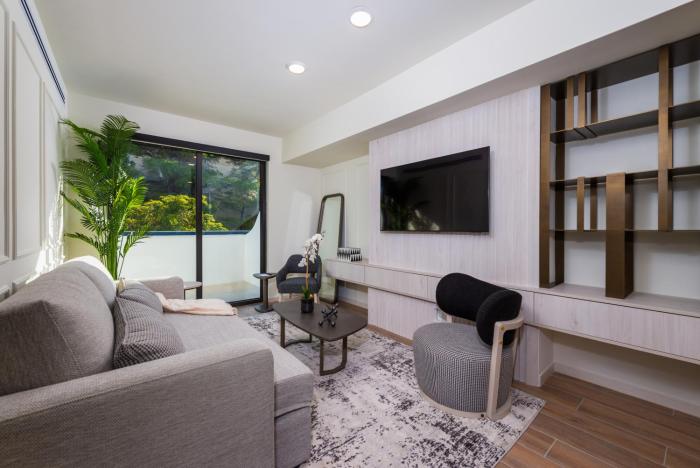 the avenue luxury residences coral gables