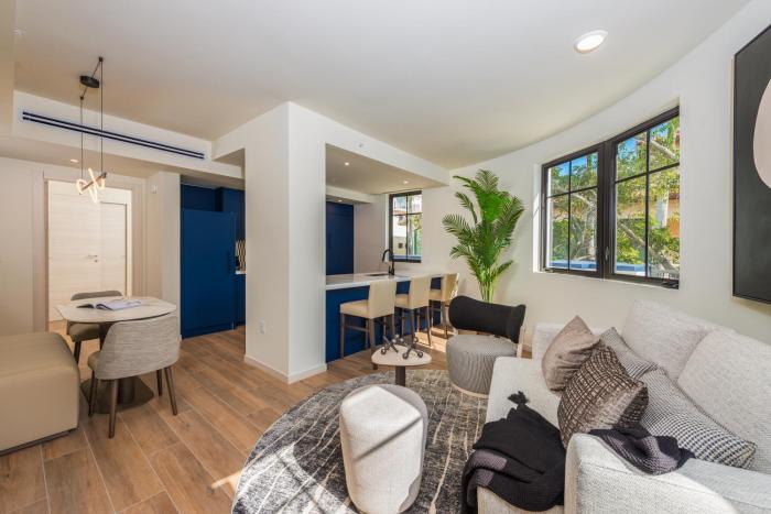 the avenue luxury residences coral gables