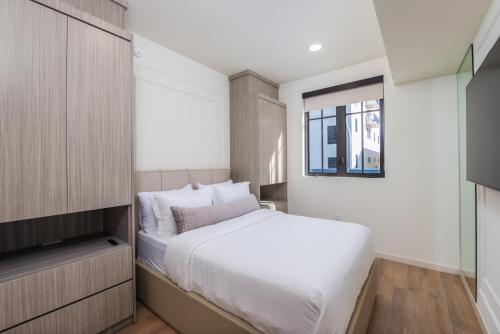 the avenue luxury residences coral gables