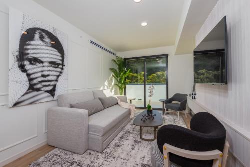the avenue luxury residences coral gables