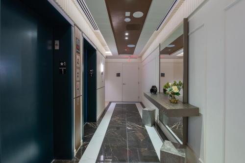 the avenue luxury residences coral gables