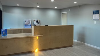 Studio 6 Victorville Green Tree Blvd,,2 star