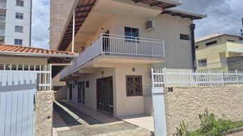fully equipped houses in a condominium with a pool 110m from the beach onis