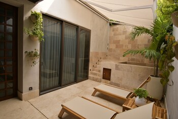 colonial loft in cartagena old town