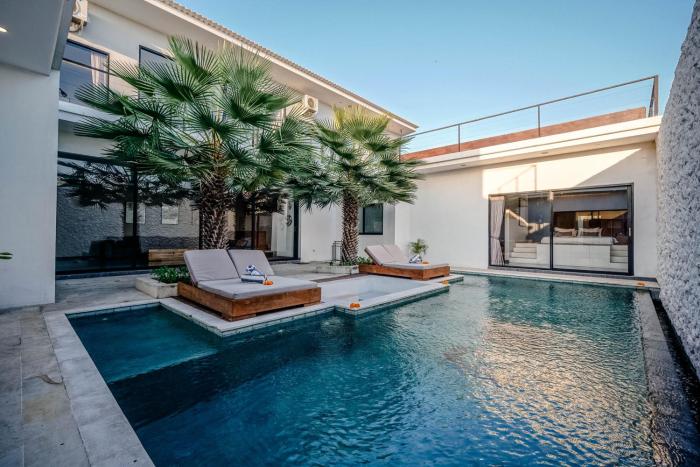 villa mj modern 4br with pool and rooftop