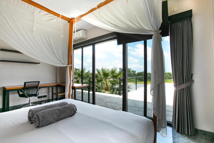 villa mj modern 4br with pool and rooftop