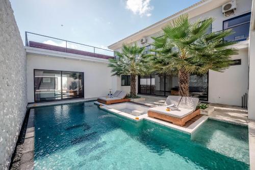 villa mj modern 4br with pool and rooftop