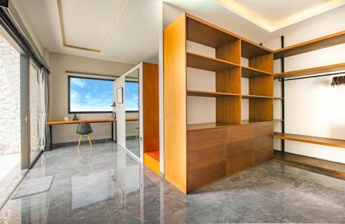 villa mj modern 4br with pool and rooftop