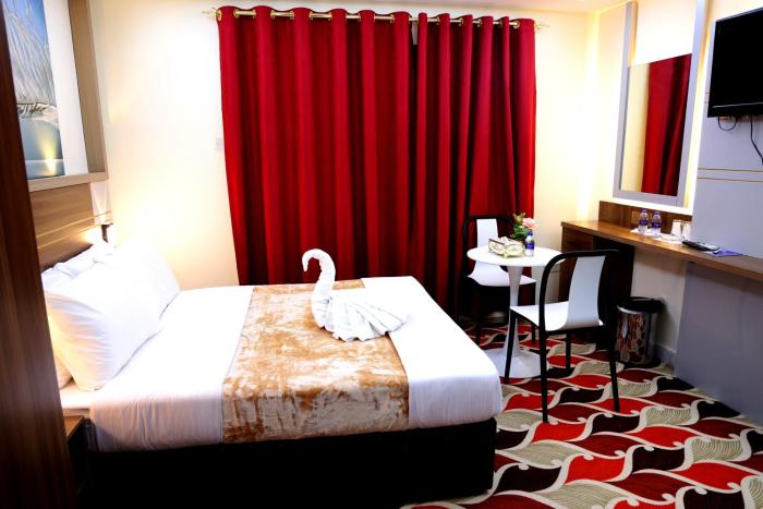 tanha park hotel