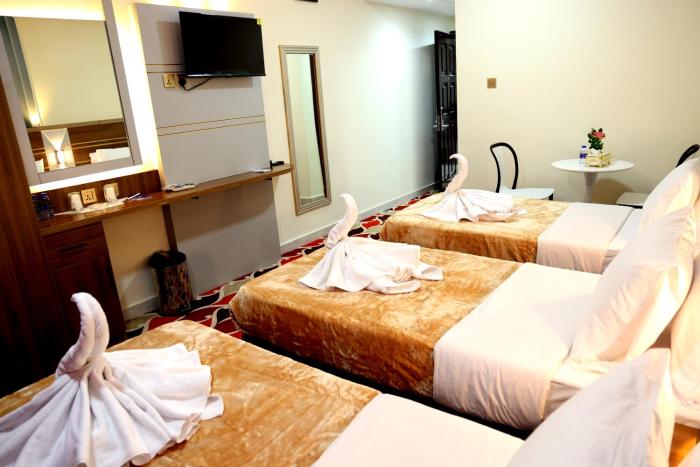 tanha park hotel
