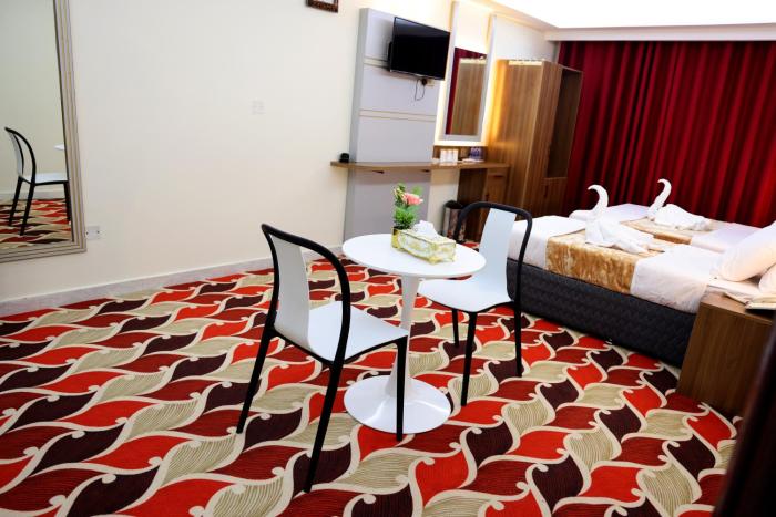 tanha park hotel
