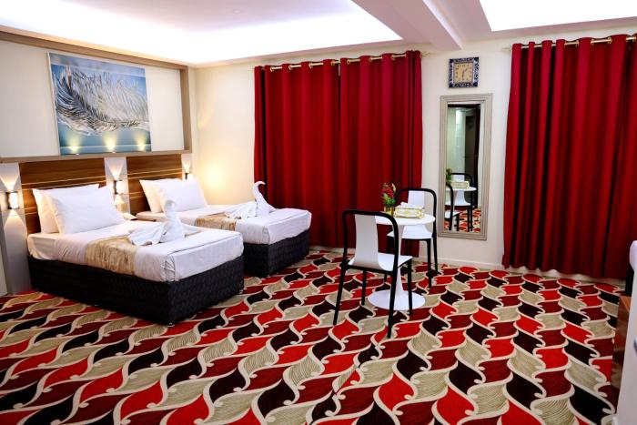 tanha park hotel