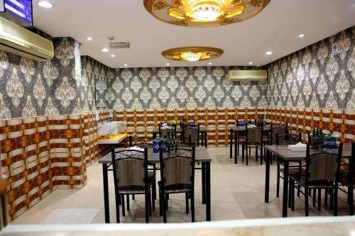 tanha park hotel