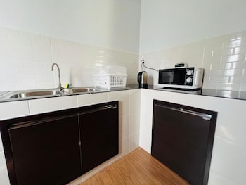 sre mae sot entire villa