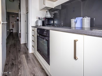 Ensuite4 Woodhouse Private Bath 2Kitchen,,2 star