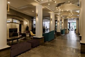 Hotel Saint-Sulpice,Quebec>>Montreal,4 star