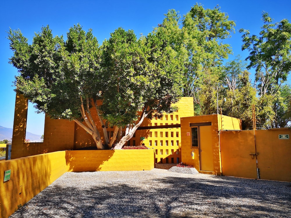 casa en el campo hotel and spa