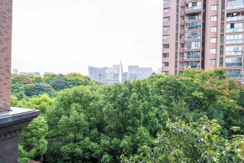 tyms 4br 2ba apt riverside