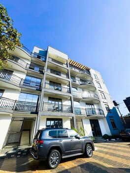 Maja Apartments Kampala,,4 star
