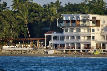 ultra infinity hotel